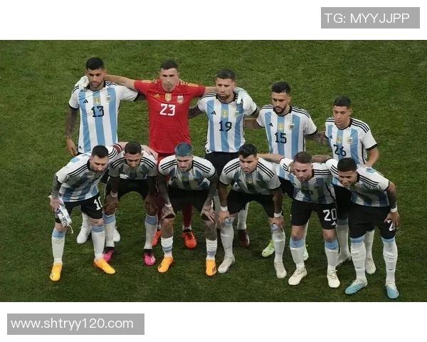 足球明星纷纷模仿梅西技巧展现独特风格引发球迷热议