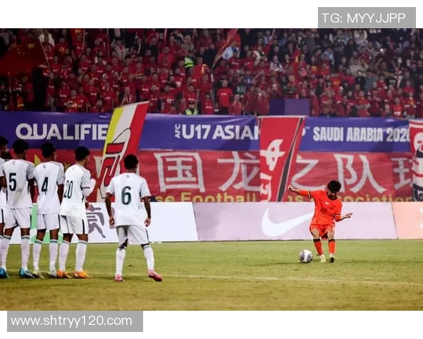 亚洲足球小国涌现的足球明星及其成就盘点