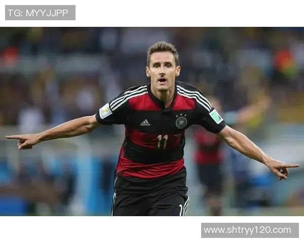 足球明星中身高最矮的球员是谁他在赛场上的表现如何 足球明星中身高最矮的球员是谁他在赛场上的表现如何