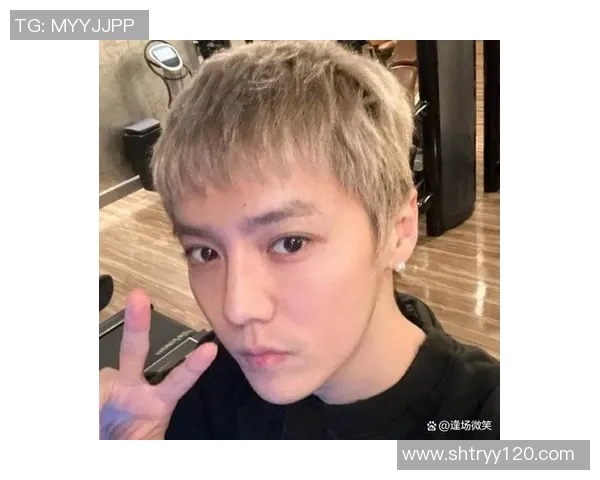 鹿晗与足球明星同场竞技展现球技激情碰撞引发粉丝热议 鹿晗与足球明星同场竞技展现球技激情碰撞引发粉丝热议