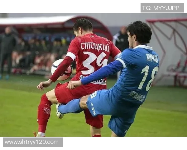 坦波夫与莫斯科迪纳摩的激烈对决揭示足球战术的深度与魅力